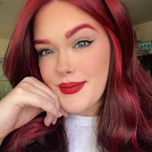 Meet your Posher, Lindsey